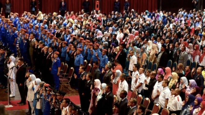 kenaikan gaji penjawat awam