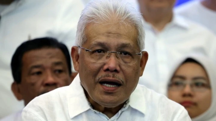 Hamzah Kekal Ketua Pembangkang