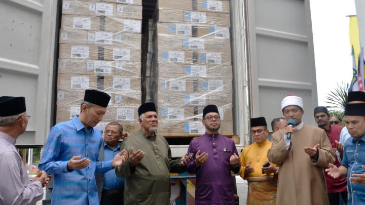 Malaysia Hantar 40,000 Naskhah Al-Quran