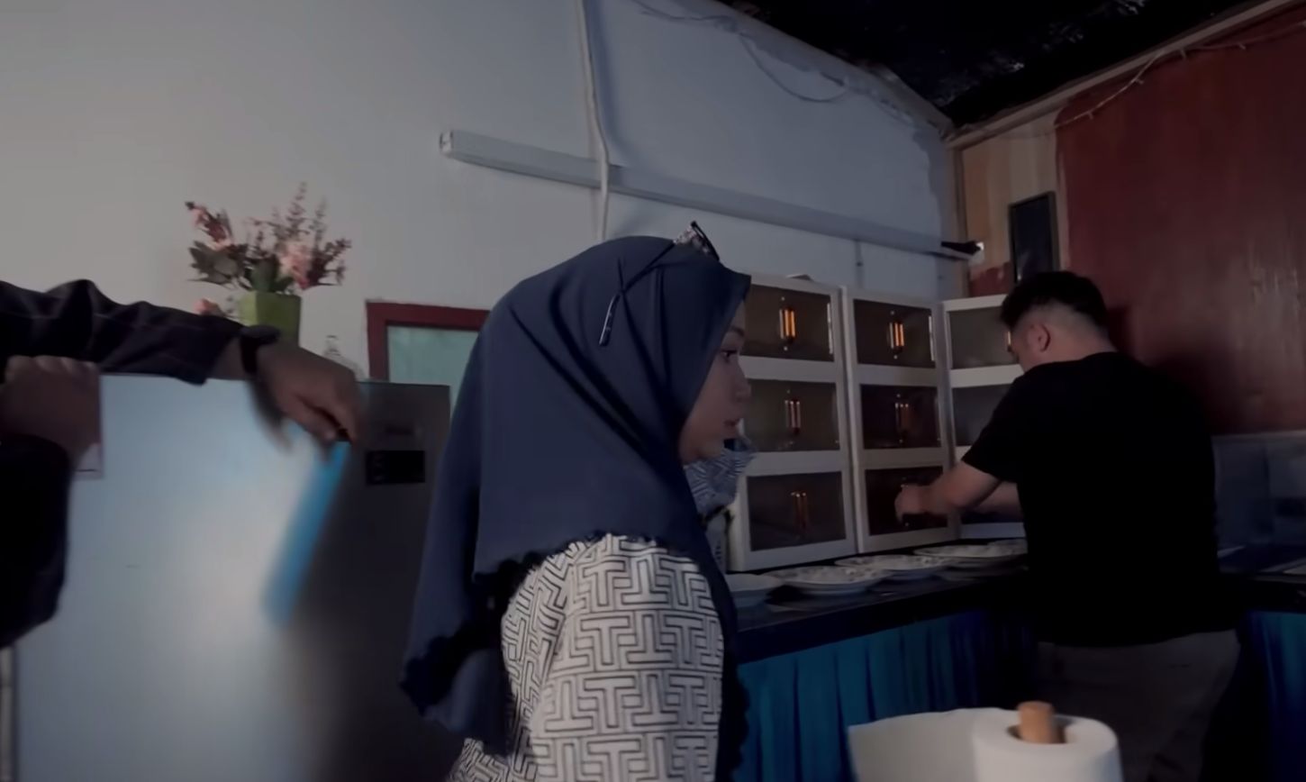 3 BERADIK KALUT TUNAIKAN HAJAT