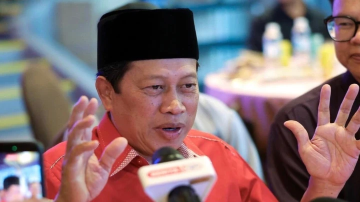 UMNO TERIMA SEMULA AHLI