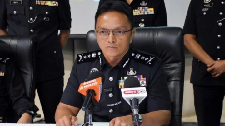 Polis Tahan Pempengaruh