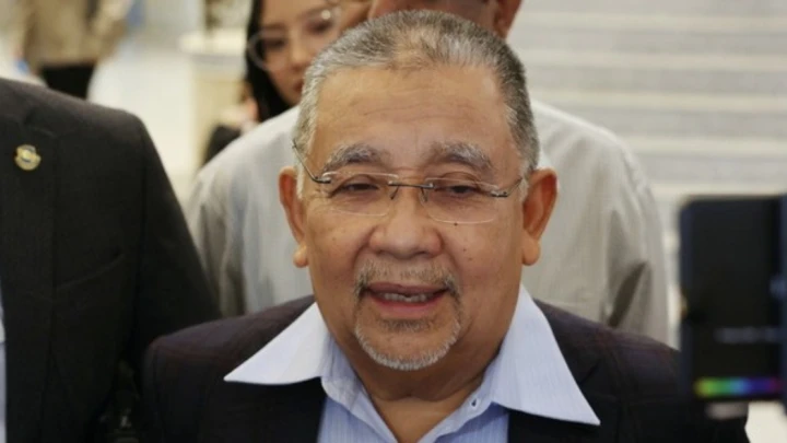 Agong Perkenan Tarik Balik Gelaran