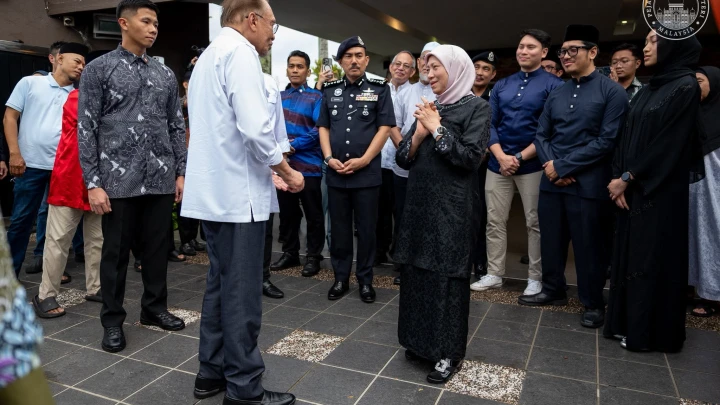 NANCY SHUKRI