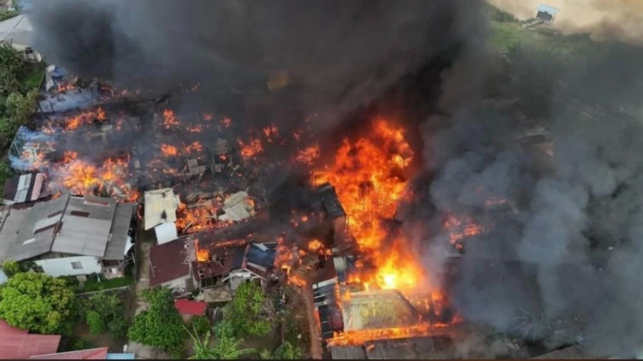 Kebakaran Di Kampung Cina