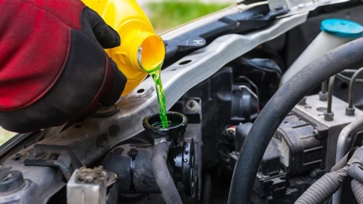 COOLANT BAHAYA AIR PAIP