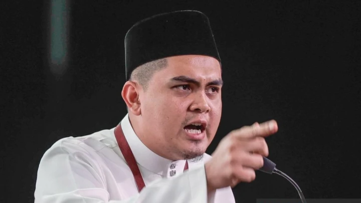 AKMAL SALEH