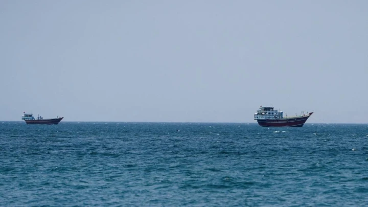 Selat Hormuz Dibuka