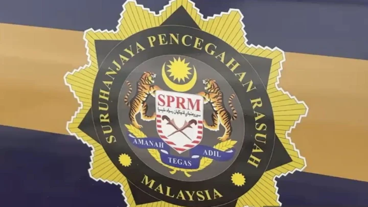 Bekas Menteri Didakwa