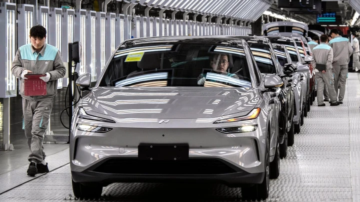 china dominasi ev