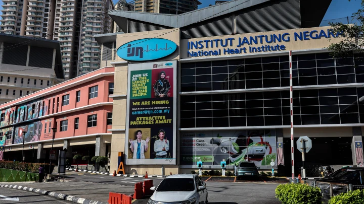 Ismail Sabri Dikejarkan Ke IJN