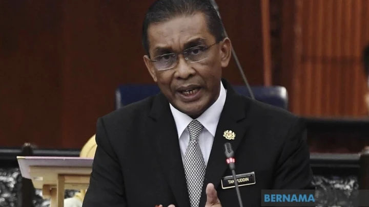 pengampunan najib