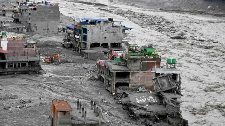 MRA Lancar Tabung Mangsa Banjir Nepal