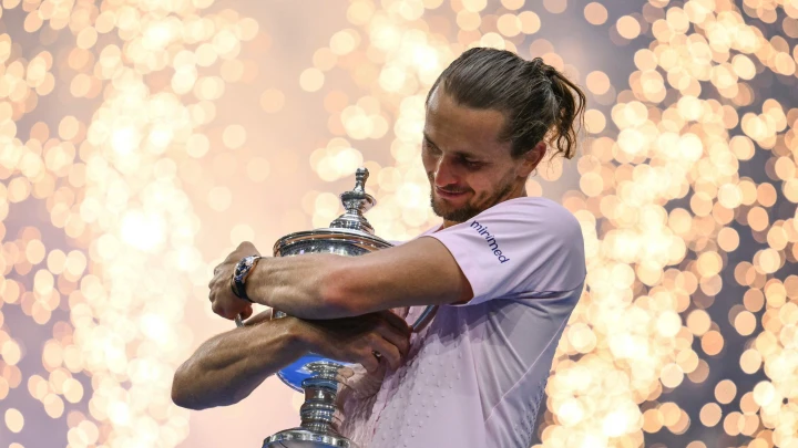 ZVEREV