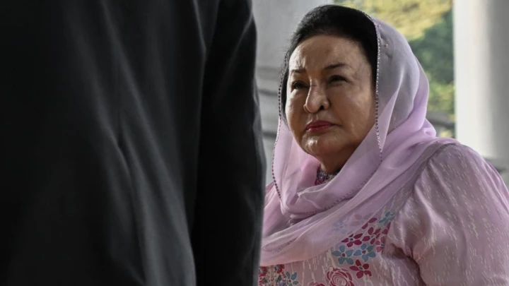 Permohonan Rosmah