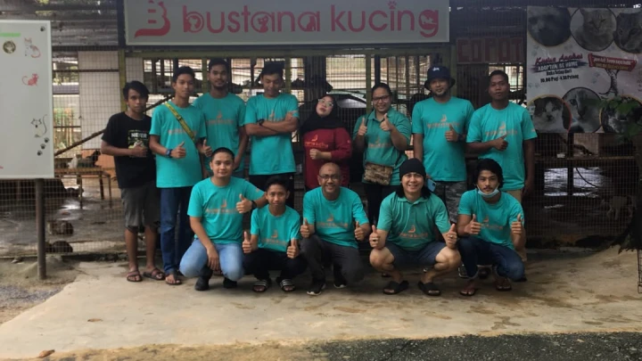 BUSTANA