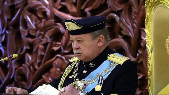 Tujuh Akta
