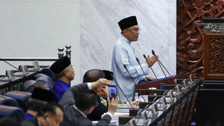 Bantuan Khas Kewangan